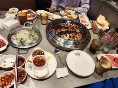 -黑金·寻焰自助百汇·烤肉·火锅(中街店)