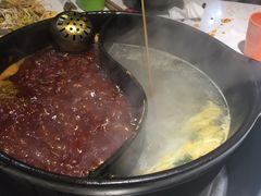 -钢管厂五区小郡肝串串香(奥克斯广场锦城万达店)