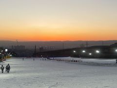 -采薇庄园四季滑雪场
