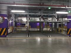 -白玉兰广场停车场