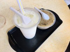 椰奶菠萝冰-百花传统甜品店(原址店)