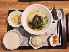 -乐山上善居·养心禅景酒店(世豪广场高铁站店)