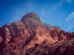 -天山神秘大峡谷