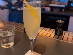 -星巴克臻选(上海合生汇1F店)