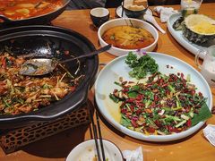 -老滇山寨•云南特色菜•地方菜•民族风情歌舞表演(金碧店)