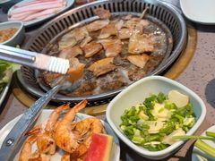 -金滏山·烤肉海鲜火锅自助(襄阳万达店)