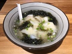 蟹籽虾仁鲜肉馄饨-南小蟹手工點心(三里屯店)