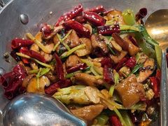 -渔语鱼酸菜鱼新川菜(来福士店)