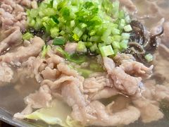 -肖四女乐山跷脚牛肉(南汇大学城生活广场店)