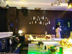 -宝岛甲壳虫KTV(蓝天路店)