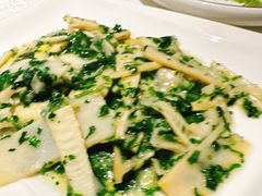 荠菜春笋-梅龙镇酒家(南京西路总店)
