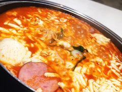 -三清洞摩西韩式年糕火锅(威高广场店)