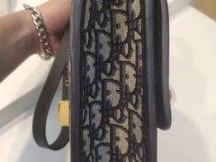 -御金匠奢侈品维修保养(港汇恒隆店)