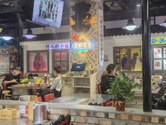 -马路牙子烧烤音乐酒馆(望京店)