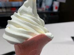 脆筒冰淇淋-肯德基(阳光店)