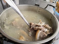 -阿婆东山羊肉店(鸿港海鲜批发市场店)