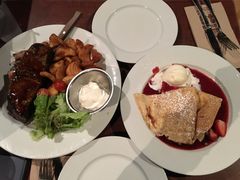 -Pancakes on the rocks(Darling Harbour)