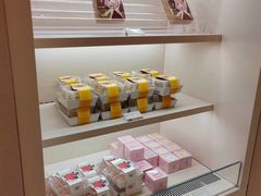 -好利来(上海长宁龙之梦店)