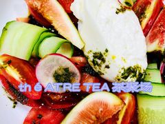 -théATRE茶聚场·餐厅(环球金融中心店)