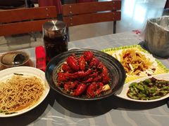 -肥肥虾庄·金牌油焖大虾(杨园滨江时代walk店)