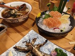 -晶吉·居酒屋·烧鸟·海胆(民主广场店)