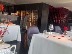 -弦月窗LUNETTE BY AMANDA(复兴路店)