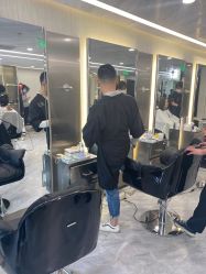 -简法造型·品牌形象店