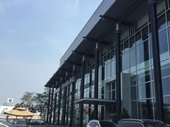 -天津波士信达奔驰4S店(卫津南路店)