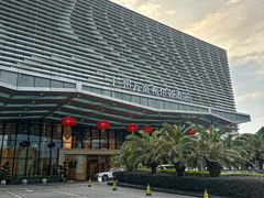 -广州万富希尔顿酒店·感趣自助餐厅·金秋蟹宴生蚝海鲜刺身