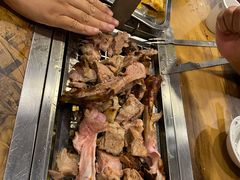 -清真·东拉黑炭火烤羊腿(世通·国际店)