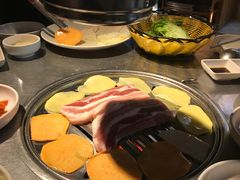 -缸桶屋韩国料理·全程帮烤(泰禾店)