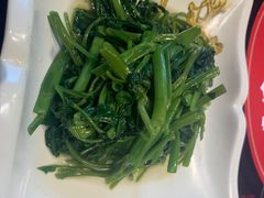 -魏铭鱼头捞饭(晋阳路店)