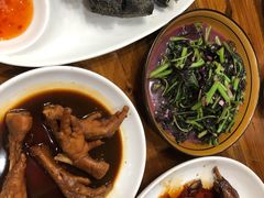 -芦茨金富饭庄·25年老字号·专做稻草鸡