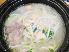 秀才砂锅米线-丽虹云南过桥米线(兴工街店)