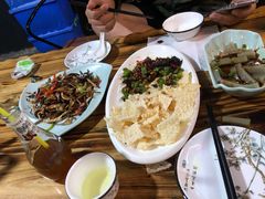 -小厨子私房菜·云南美食店