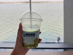 -抱抱地球咖啡馆(国家海洋博物馆店)