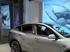 -TESLA 特斯拉(上海太古汇体验店)