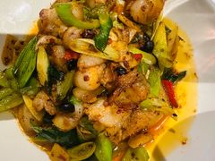 -渝信川菜 · 川味家常菜(财富购物中心店)
