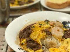 滑牛蝦仁雙拼蛋飯-旺记冰室(九龙中心大厦店)