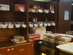 -红宝石·鲜奶小方·海派西点房(南丹店)