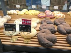 -焙丽拾光(麦凯乐直营店)
