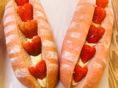 乳酪草莓包-LELECHA乐乐茶(上海五角场万达广场店)