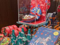 -VENCHI 闻绮(上海佛罗伦萨小镇店)
