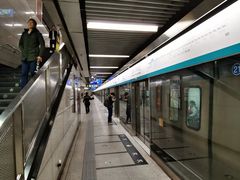 -北京大学东门(地铁站)
