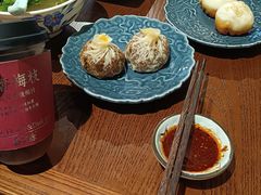 牛肉粉丝汤-鑫震源·苏式大虾生煎(山塘街店)