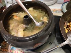 -云海肴·汽锅鸡·云南代表菜(天山百盛优客店)