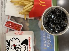 麦辣鸡腿汉堡-麦当劳(季华好又多店)