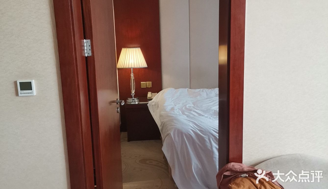 竟然才350块，还含双早