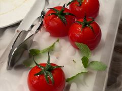 番茄脆菇沙拉-小大董·烤鸭(王府井apm店)