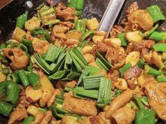 -聚鑫朋酸菜肥肠(文艺路口店)